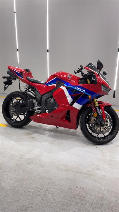 الدراجة العنيفة | Honda cbr 600 2018